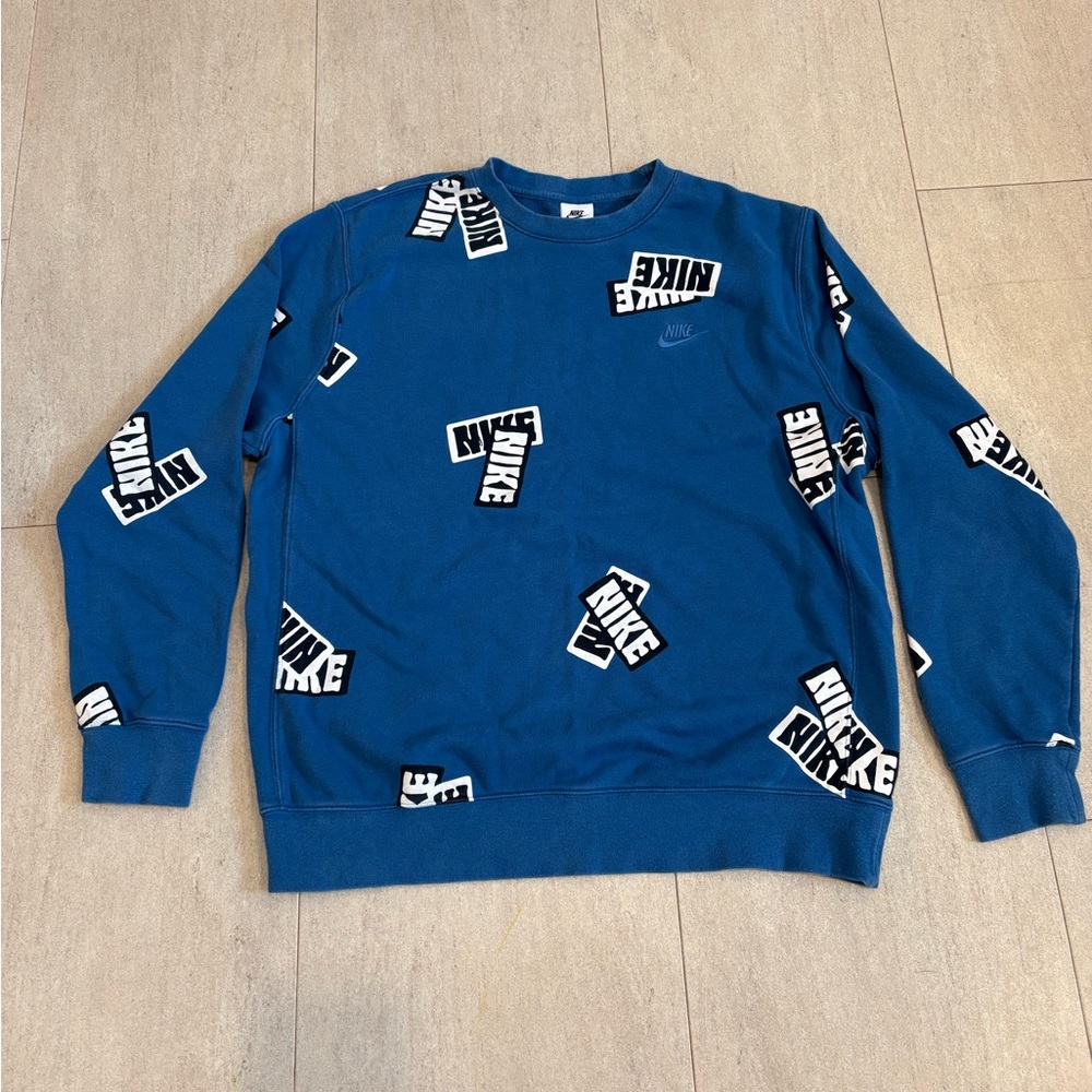 Nike Graphic Crew Men’s size large - Picture 2 of 5